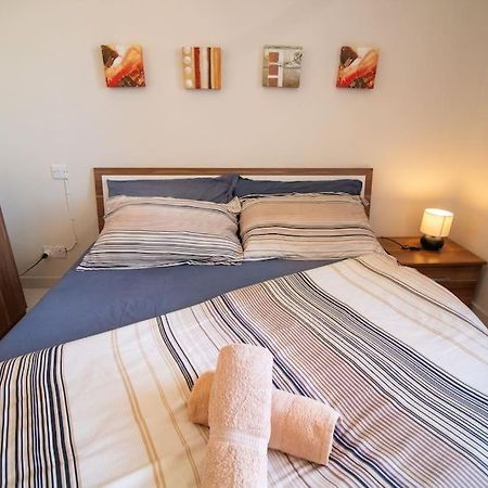 Modern Apt In The Heart Of Maltese Nightlife Saint Julian's ภายนอก รูปภาพ